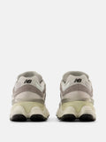 New Balance Sneakers 9060 Unisex U9060 - Grigio